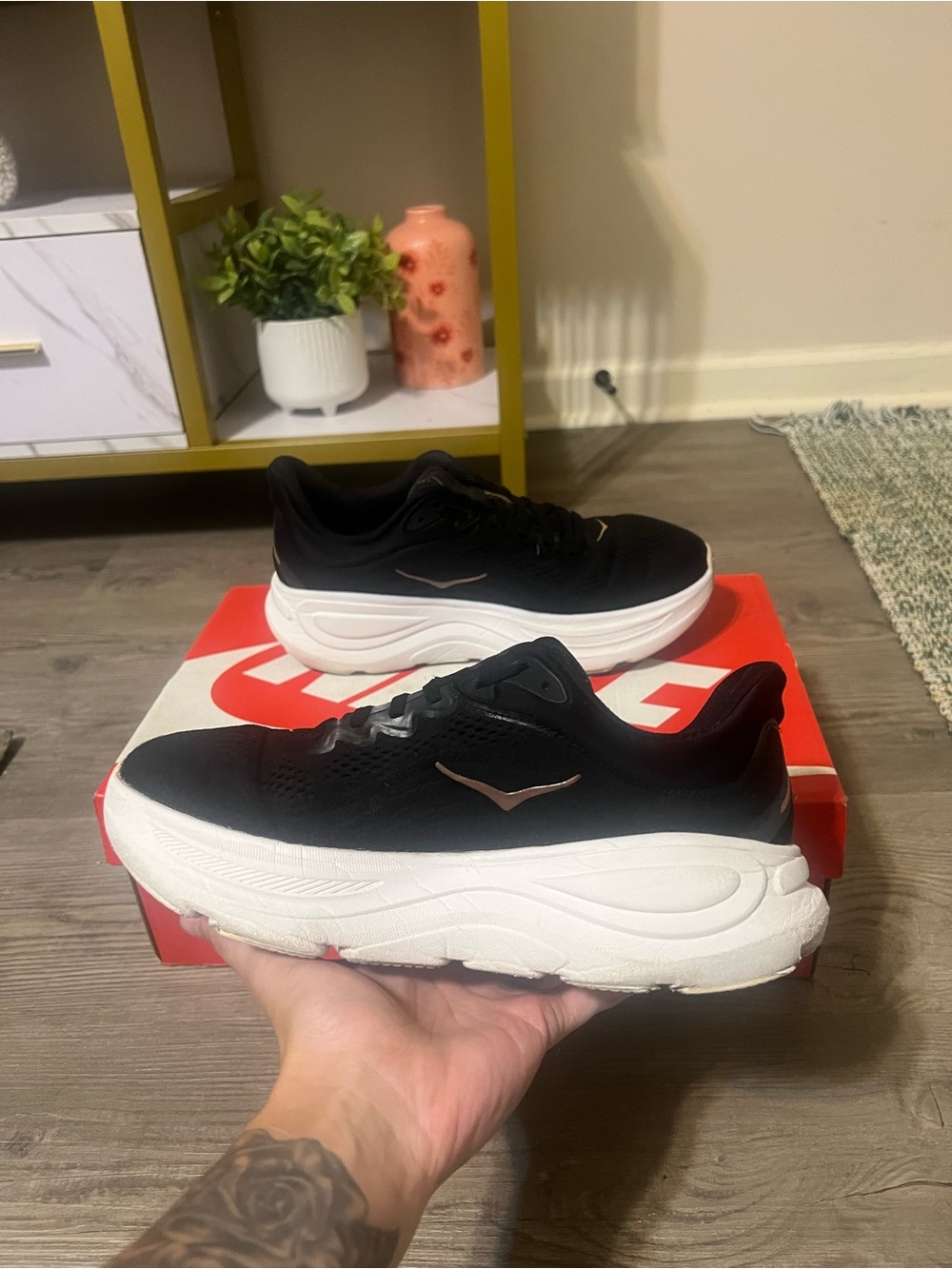 HOKA One One HOKA Bondi 9 Women's Black Rose Gold 1162012-BRGL - Picture 4 of 8